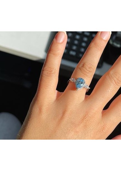 Diamond Kesim Mavi Renk Taşlı Yüzük