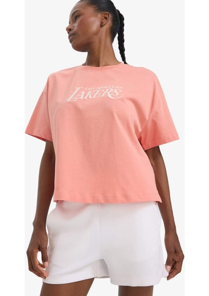 Yeni Sezon Defactofit Nba Los Angeles Lakers Oversize Fit Bisiklet Yaka Kısa Kollu Tişört fırsatları