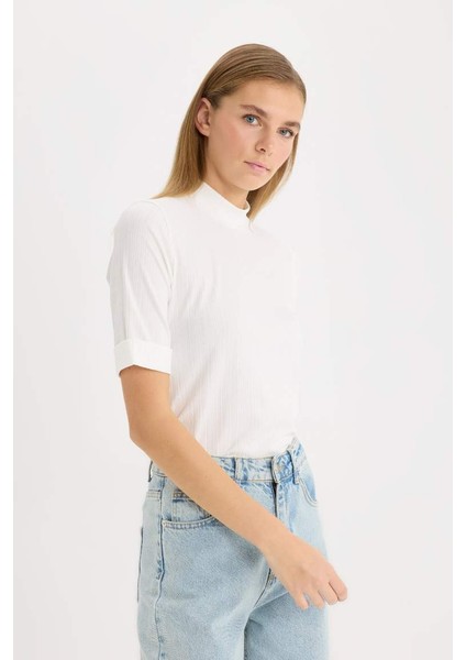 Yeni Sezon regular Fit Yarım Balıkçı Yaka Fitilli Kaşkorse Basic Düz Kısa Kollu Tişört fırsatları
