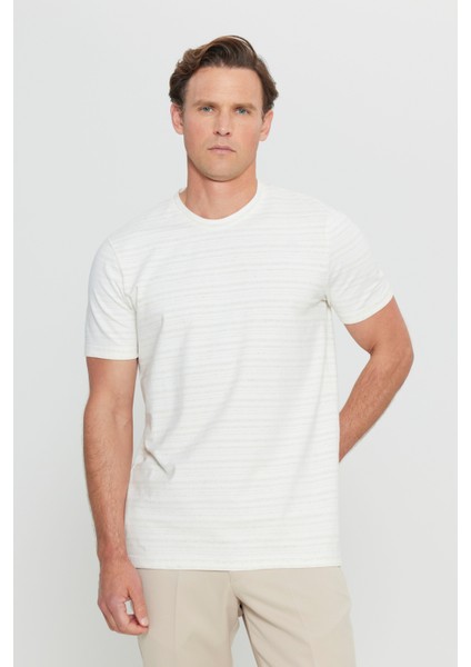 Pamuklu Slim Fit Dar Kesim Bisiklet Yaka Esnek Tişört modelleri