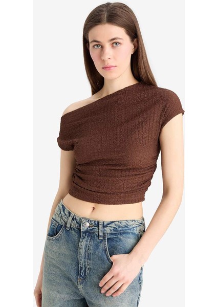 Yeni Sezon Slim Fit Dar Kesim Tek Omuzlu Bürümcük Kısa Kollu Tişört fırsatları