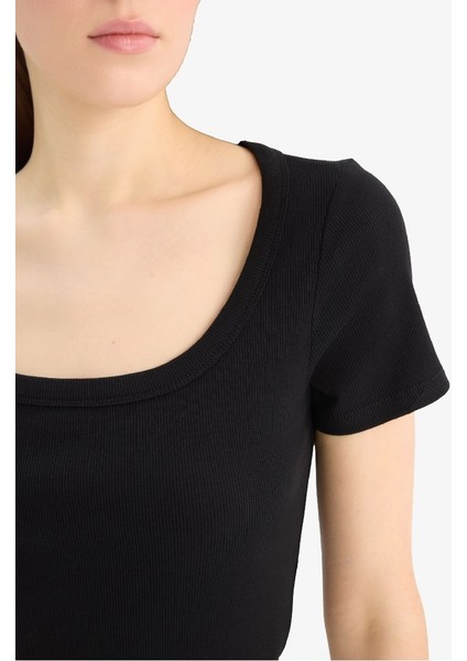 Yeni Sezon slim Fit Dar Kesim Bisiklet Yaka Basic Düz Fitilli Kaşkorse Kısa Kollu Siyah Tişört indirimleri