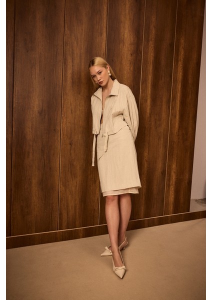 Krem Cilt Fiyonk Detaylı Kadın Topuklu Ayakkabı fırsatları