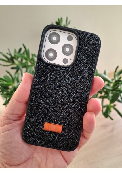 iPhone 15 Pro Uyumlu Işıltılı Taşlı Kamera Çıkıntılı Içi Kadife Kaliteli Lüks Kılıf