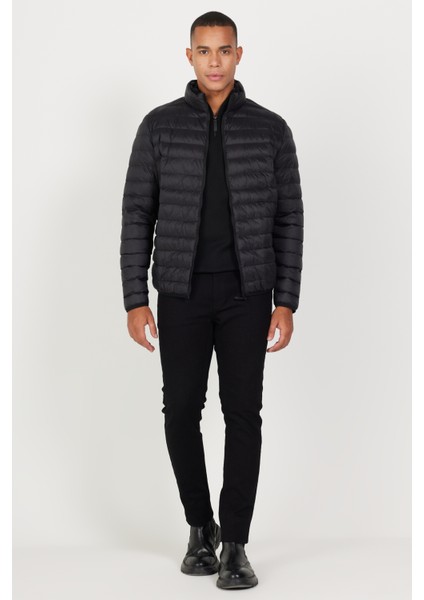 Standart Fit Normal Kesim Dik Yaka Mont modelleri