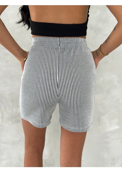Su Yolu Çizgili Yazlık Şort SYL-0034 indirimleri