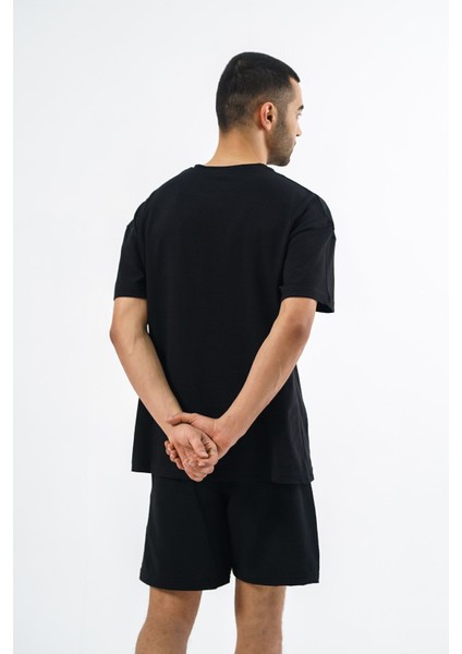 Erkek Regular Fit Düz Siyah Şort