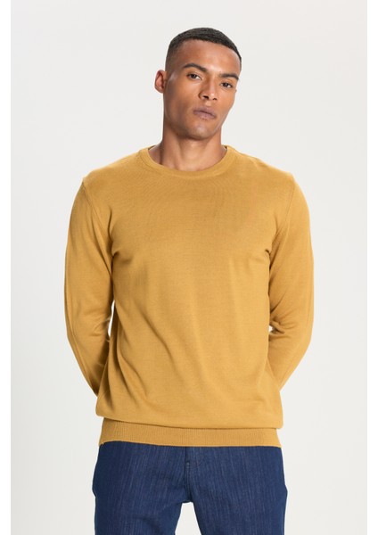 Standart Fit Normal Kesim Bisiklet Yaka Triko Kazak modelleri