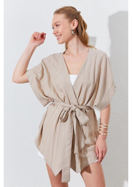 Kadın Koyu Bej Düşük Kol Kuşaklı Kimono indirimleri