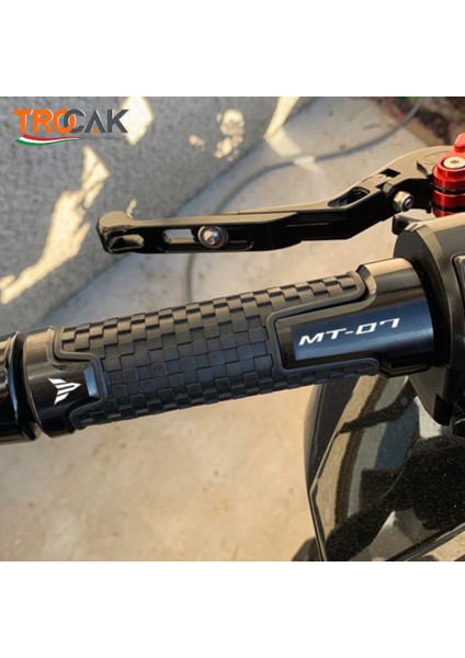 Kırmızı Stil Yamaha MT07 mt 07 Mt-07 Motosiklet Gidon Kavrama C Pvc Gidon Kauçuk Jel Kavrama Motokros Gidon El Kavramaları (Yurt Dışından) fırsatları