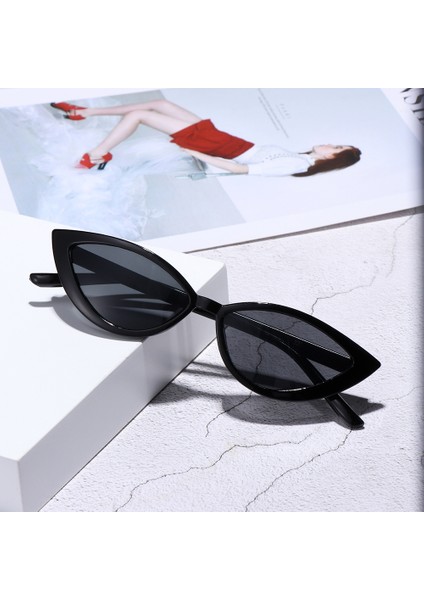 Gri 2 Tarzı Küçük Çerçeve Güneş Gözlüğü Vintage Gözlük Kadın Bayanlar Güneş Gözlüğü Moda Sokak Giyim UV400 Gözlük (Yurt Dışından) indirimleri