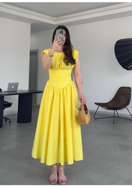 Drapeli Geniş Çan Etek Beli Büzgü Tasarım Kısa Kollu Bele Oturan Pinterest Şık Muadil Midi Elbise