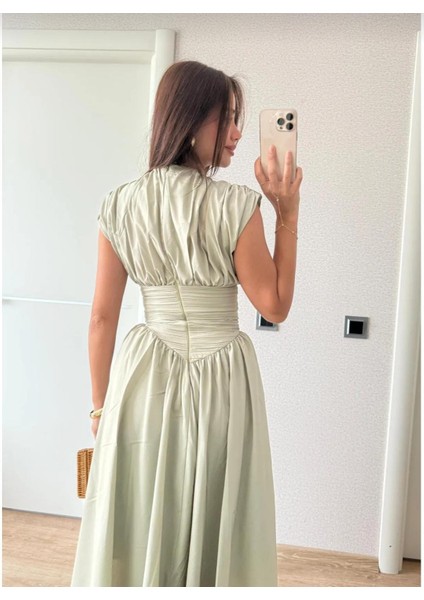 Drapeli Geniş Çan Etek Beli Büzgü Tasarım Kısa Kollu Bele Oturan Pinterest Şık Muadil Midi Elbise fırsatları