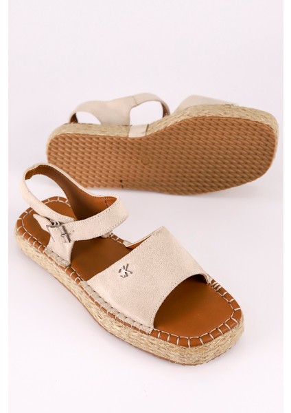 F 01 Hasır Düz Tabanlı Sandalet