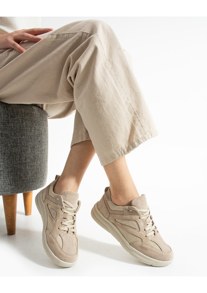 Stuan Kadın Hakiki Süet Deri Bej Spor Ayakkabı