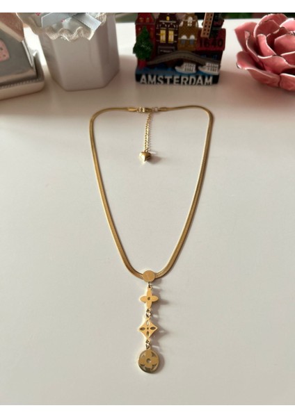Gold Renk, Minimal Figürlü Yılan Zincir Kolye | Geometrik Sarkaç, Paslanmaz Çelik Kolye fırsatları
