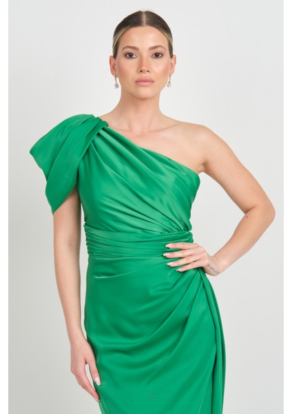 Kadın Tek Omuz Detaylı Yandan Kuyruklu Abiye Elbise 3474 Benetton modelleri