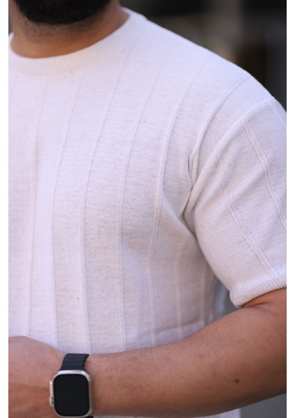 Beyaz Bisiklet Yaka Kabartma Triko Örme Kısa Kollu Tişört modelleri