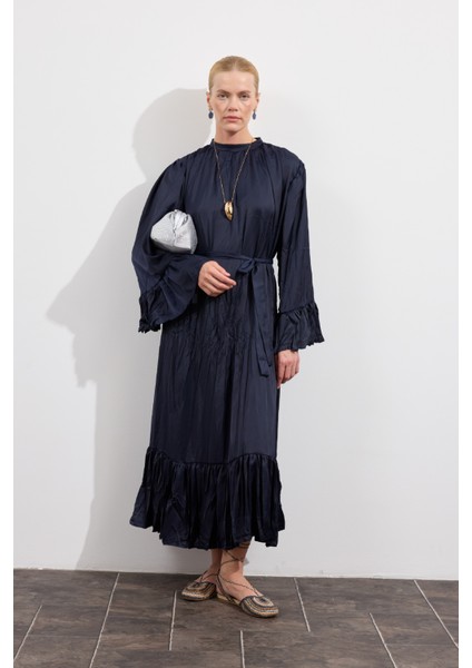 Velora Crush Saten Elbise Lacivert fiyatları