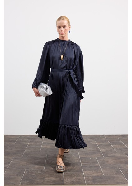 Velora Crush Saten Elbise Lacivert fırsatları