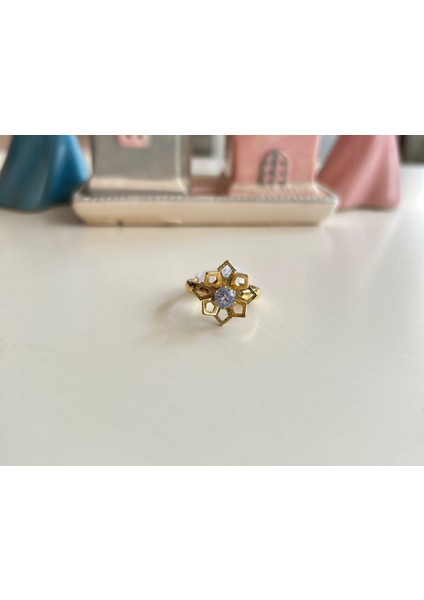 “zarafetin Parıltısı” Zirkon Taşlı, Çiçek Figürlü, Gold Renk, Tam Kapatmalı, Paslanmaz Çelik Yüzük fiyatları