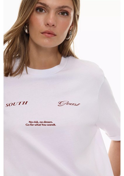 Kadın %100 Pamuk Sırt ve Ön Baskılı Regular Kesim Örme T-Shirt modelleri