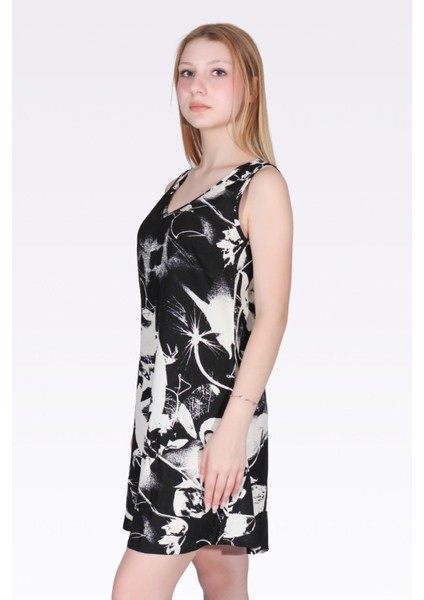 Kadın Siyah Diz Üstü V Yaka Beyaz Desenli Rahat Elbise