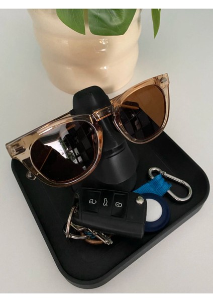 Kapı Önü Gözlüklük ve Cep Boşaltma