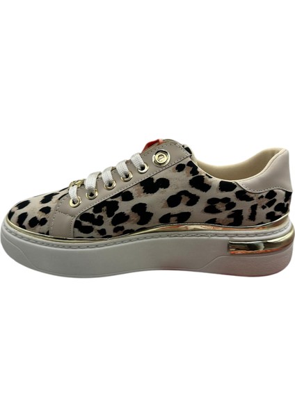 Sneakers Kadın Ayakkabı Şık Estetik Premium Ürün modelleri