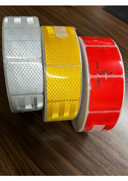 50 Metre 5,5mm Sarı PARÇALI Şerit Reflektör Tüvtürk Uyumlu