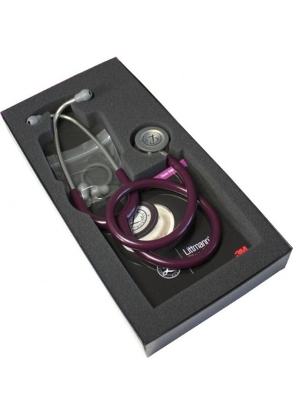 Gri ve mor renkli 3M Littmann Classic II Dinamik Steteskop, şık ve kaliteli tasarım