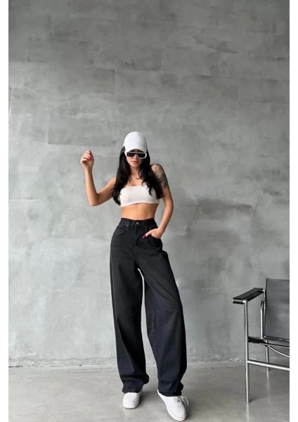 Arkadan Tokalı Jeans Pantolon Siyah
