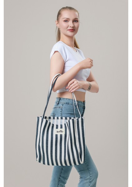 One Omuz Çantası – Hem Günlük Hem Tatil Şıklığı Mini Clutch Hediye - Siyah Çizgili fiyatları