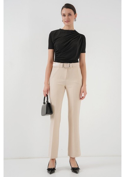 Büzgü Detaylı Kısa Kol Sandy Bluz 945 - Siyah modelleri