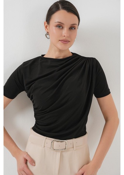 Büzgü Detaylı Kısa Kol Sandy Bluz 945 - Siyah fırsatları