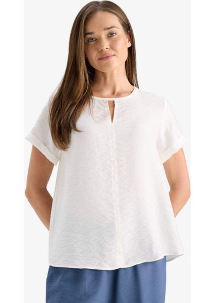 Regular Fit Yuvarlak Yaka Kısa Kollu Bluz C8831AX25SM