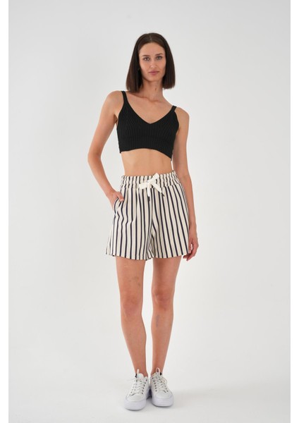 Alexandergardı Büyük Beden Çizgili Şort fırsatları