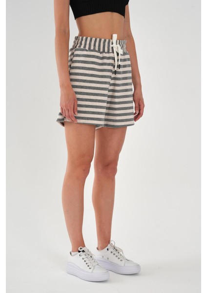 Alexandergardı Büyük Beden Çizgili Şort fiyatları
