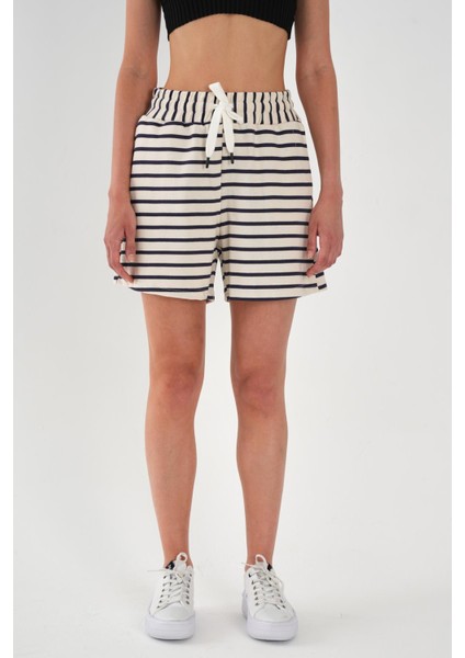 Alexandergardı Büyük Beden Çizgili Şort fiyatları