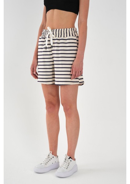 Alexandergardı Büyük Beden Çizgili Şort modelleri