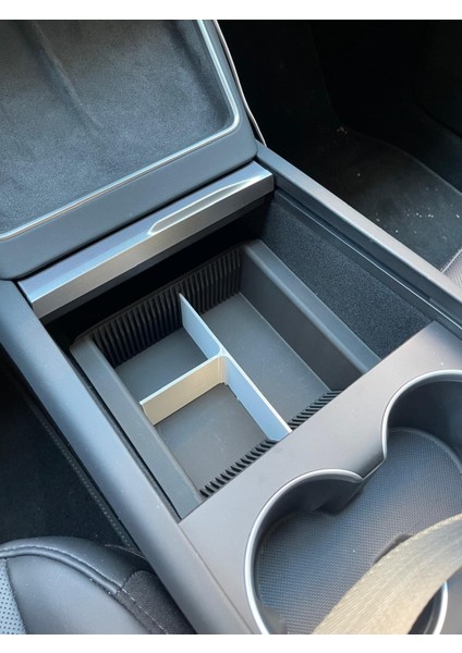 Tesla Yeni Model Y (Juniper) Bölmeli Orta Konsol Düzenleyici Araç Içi Organizer Siyah Süet Zeminli modelleri