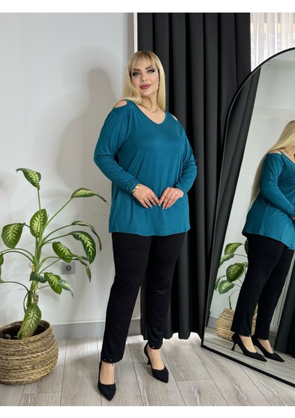 Kadın Büyük Beden Omuz Pencere Detay Likralı Viskon Bluz