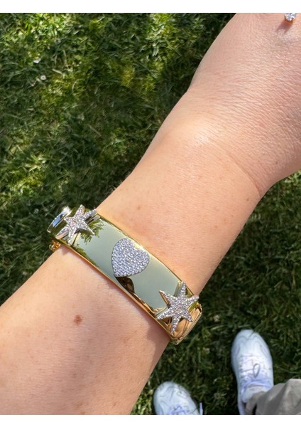 Rainbow Modeli Yıldız & Kalp Taşlı Bileklik fırsatları