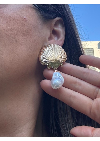 Midye Incili Sallantılı Küpe