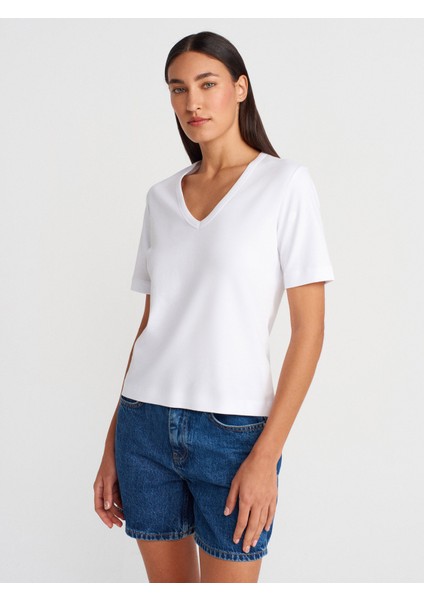 31840 V Yaka Kısa Kollu T-Shirt-Beyaz