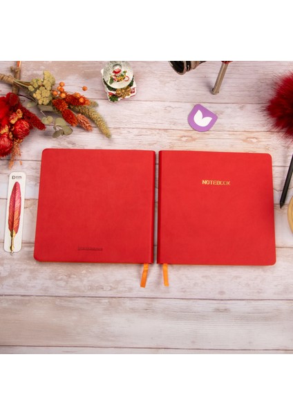 16,5X16,5 cm Kırmızı Yumuşak Deri Kapak Noktalı Tarihsiz Dikişli Defter