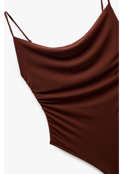 Degaje Yaka Slim Fit Drapeli Askılı Çıtçıtlı Body modelleri