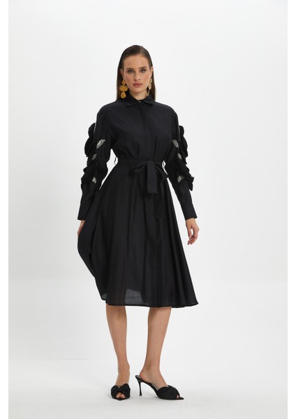 Kolları Işleme Detaylı Kadın Midi Elbise - Modern ve Şık - Günlük ve Özel Günler Için Ideal Elbise