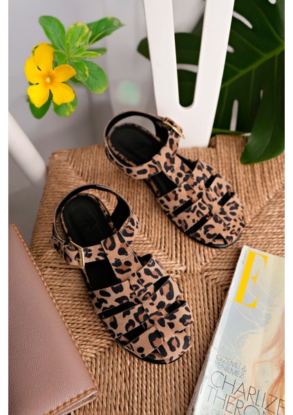 London Model Hakiki Deri Leopar Desen Bantlı Tokalı Kadın Günlük Sandalet