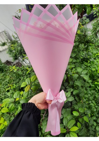 30 Lu LED Işıklı Kenar Süslemeli Solmayan Gül Buketi Beyaz Gül Dışı Pembe fiyatları